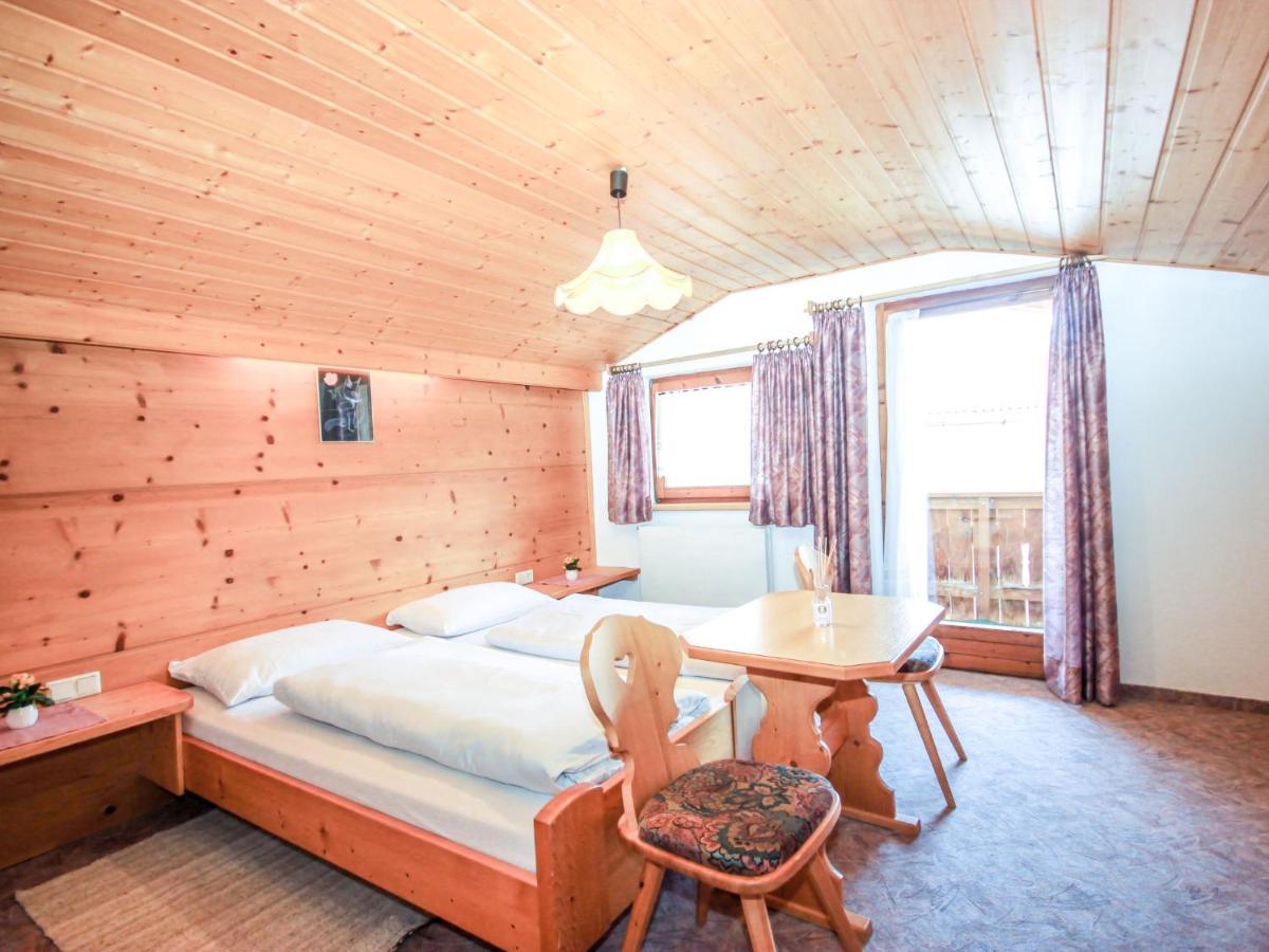 Holiday home Hoelzl By Interhome Flirsch