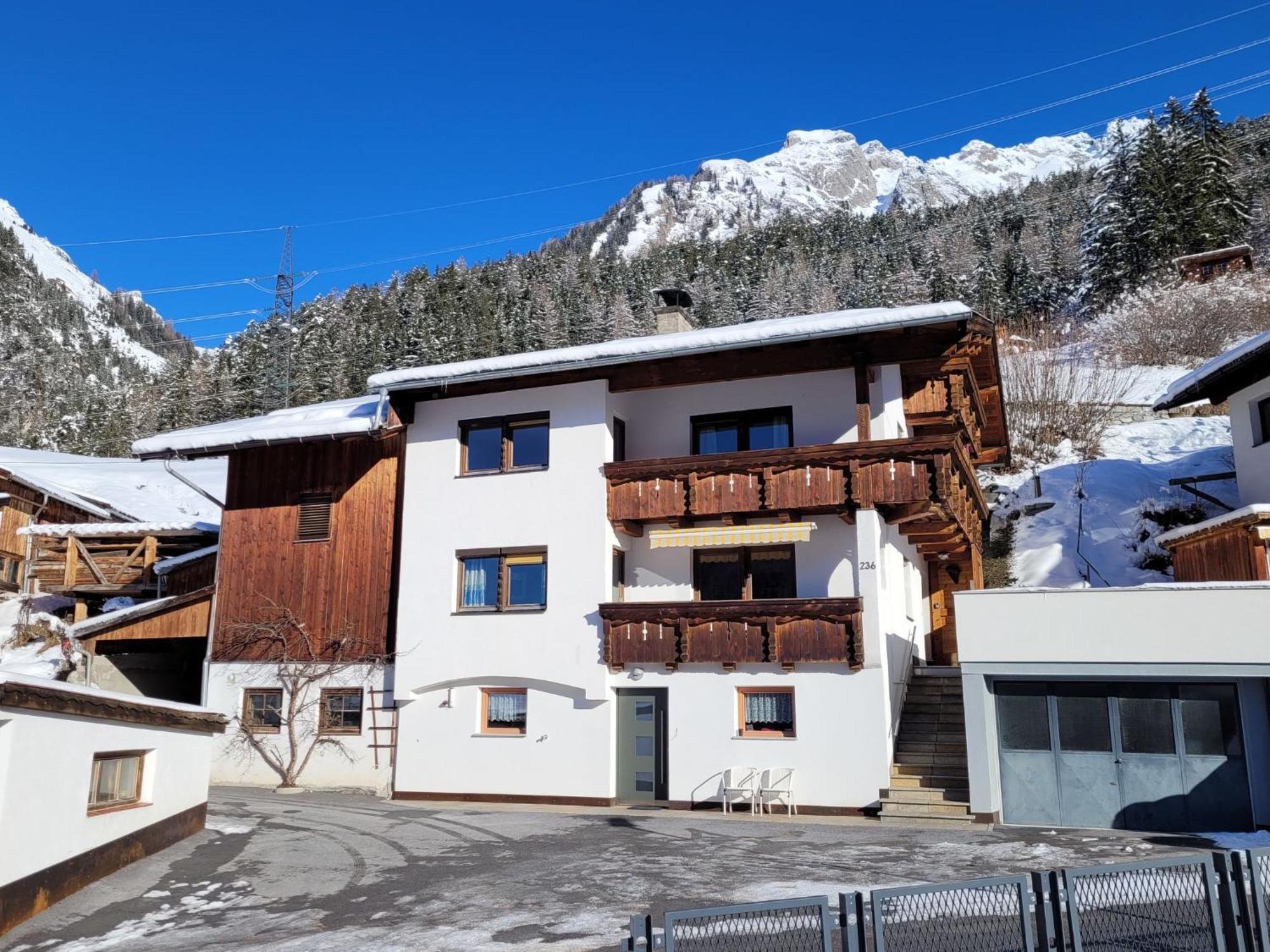Holiday home Hoelzl By Interhome Flirsch
